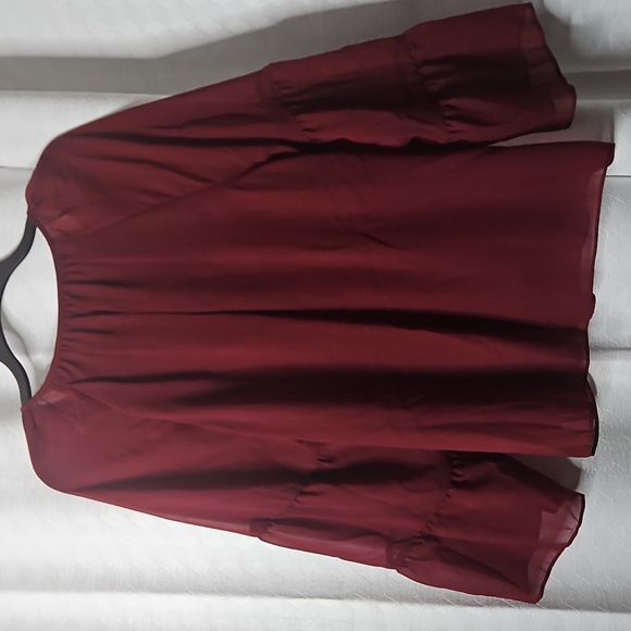 JM Collection Elegant Burgundy Women's Top - Picture 5 of 9